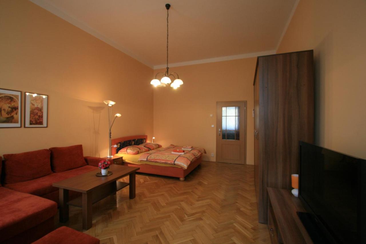 No. 19 Jaltska 3